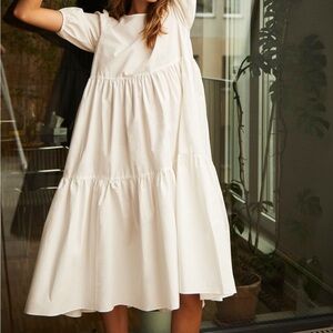 Aritzia Wilfred Rengo Dress - White in Size Small